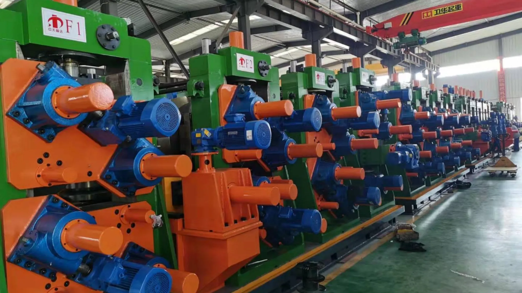 Direct-forming square tube mill with combined forming rolls