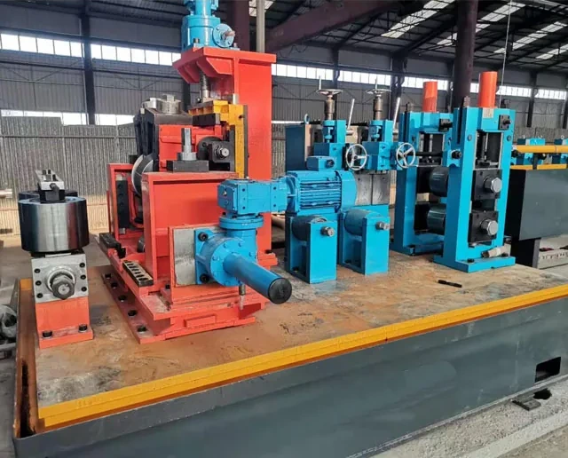 HG165 line entry section with the shear and welder