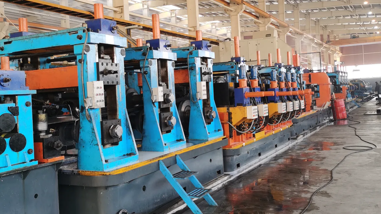 HG325 tube mill line with the forming stands in a row