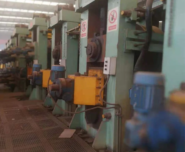 HG630 heavy stands under the shop lighting