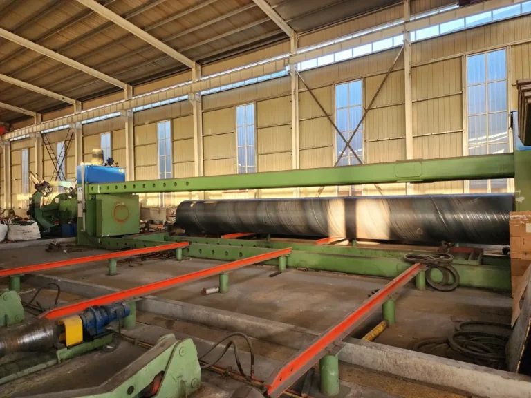 Spiral welded pipe on the finishing line of the large-diameter class