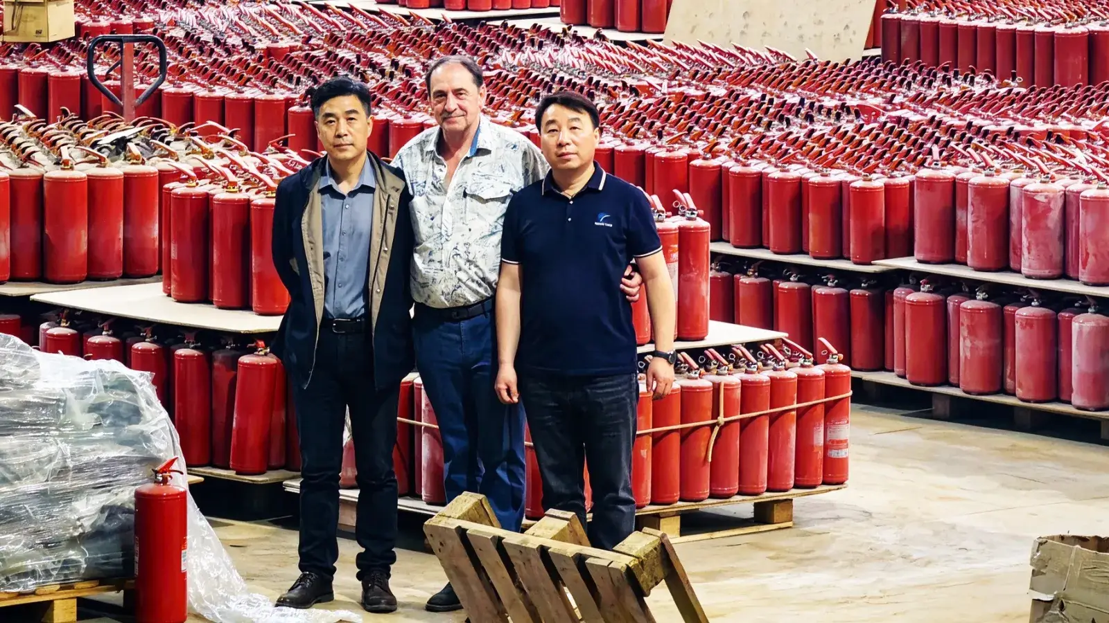 Customer in Russia with fire extinguishers made from 168 × 7 mm tube